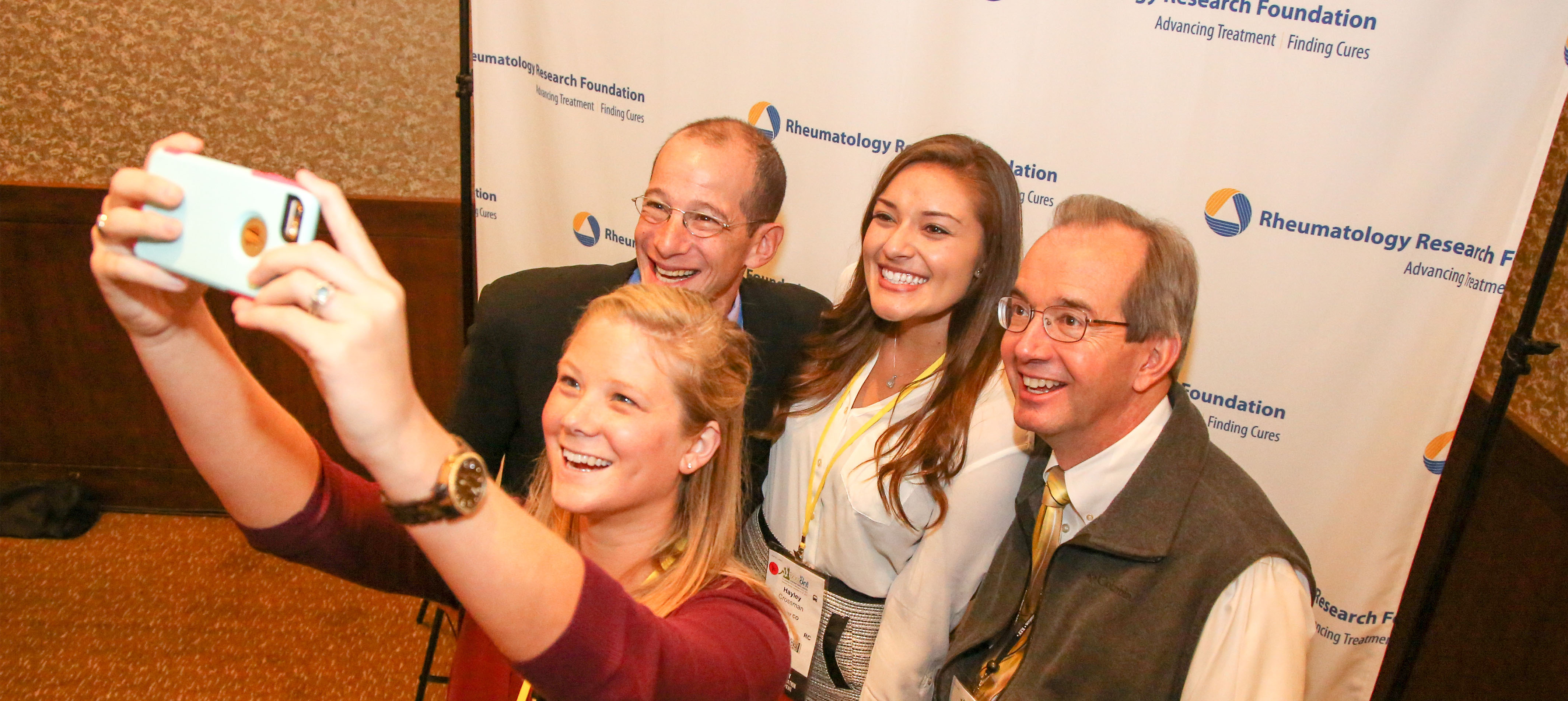 Medical students and residents participate in a photo contest at the ACR/ARHP Annual Meeting.